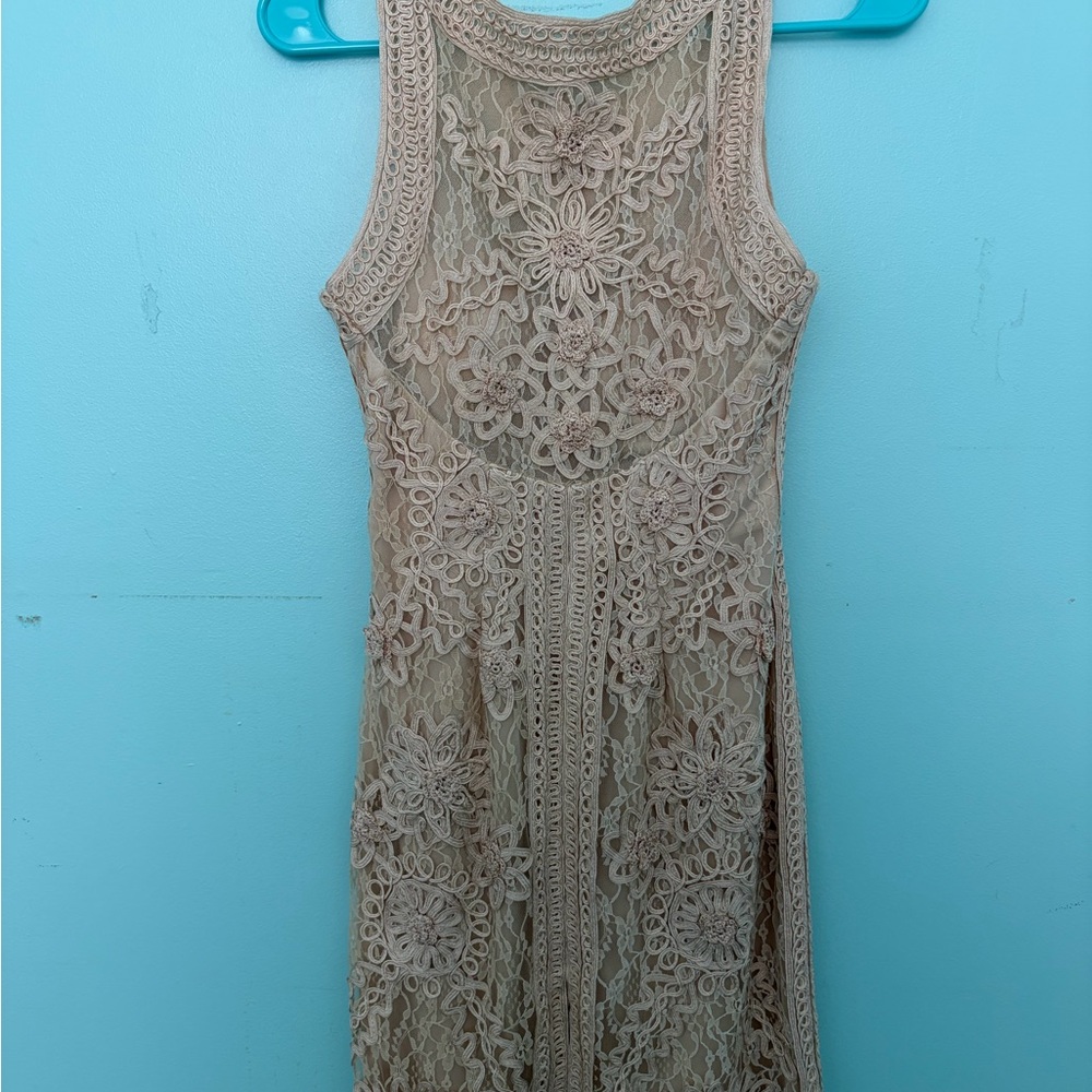Elegant Lace Sleeveless Dress - Cream